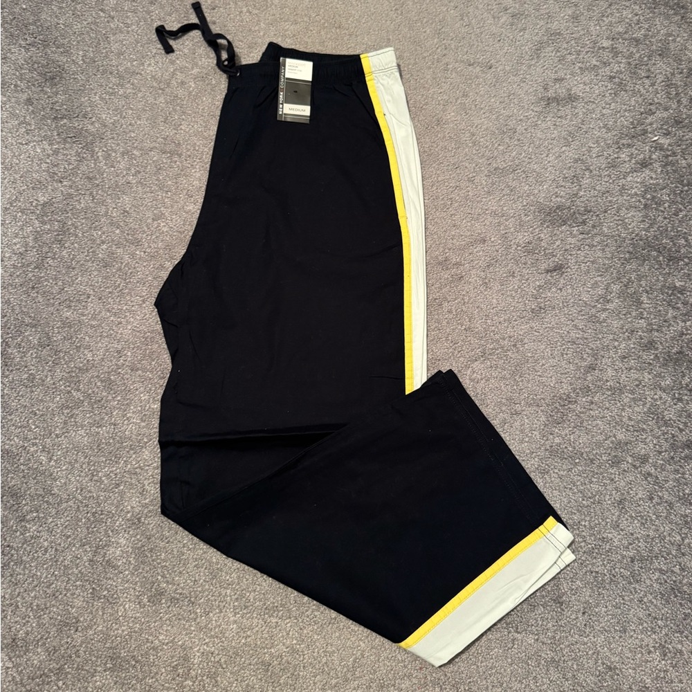 NY & Company Cropped Pants